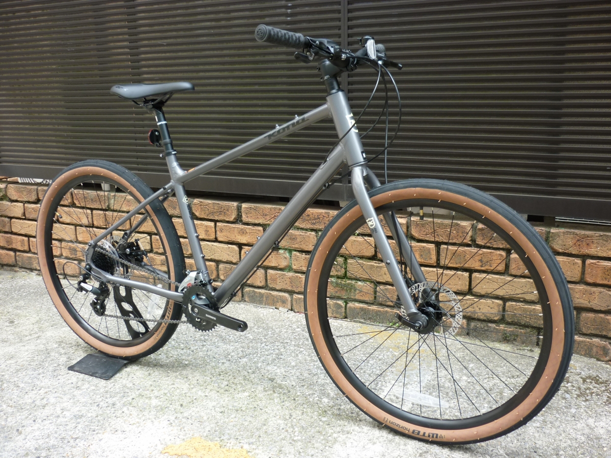 KONA】即日お渡し可能！太いタイヤが魅力のグラベルクロスバイク