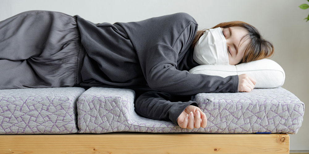 ラクダマットレス アスリーPRO肩ガードの評判や口コミを徹底解説