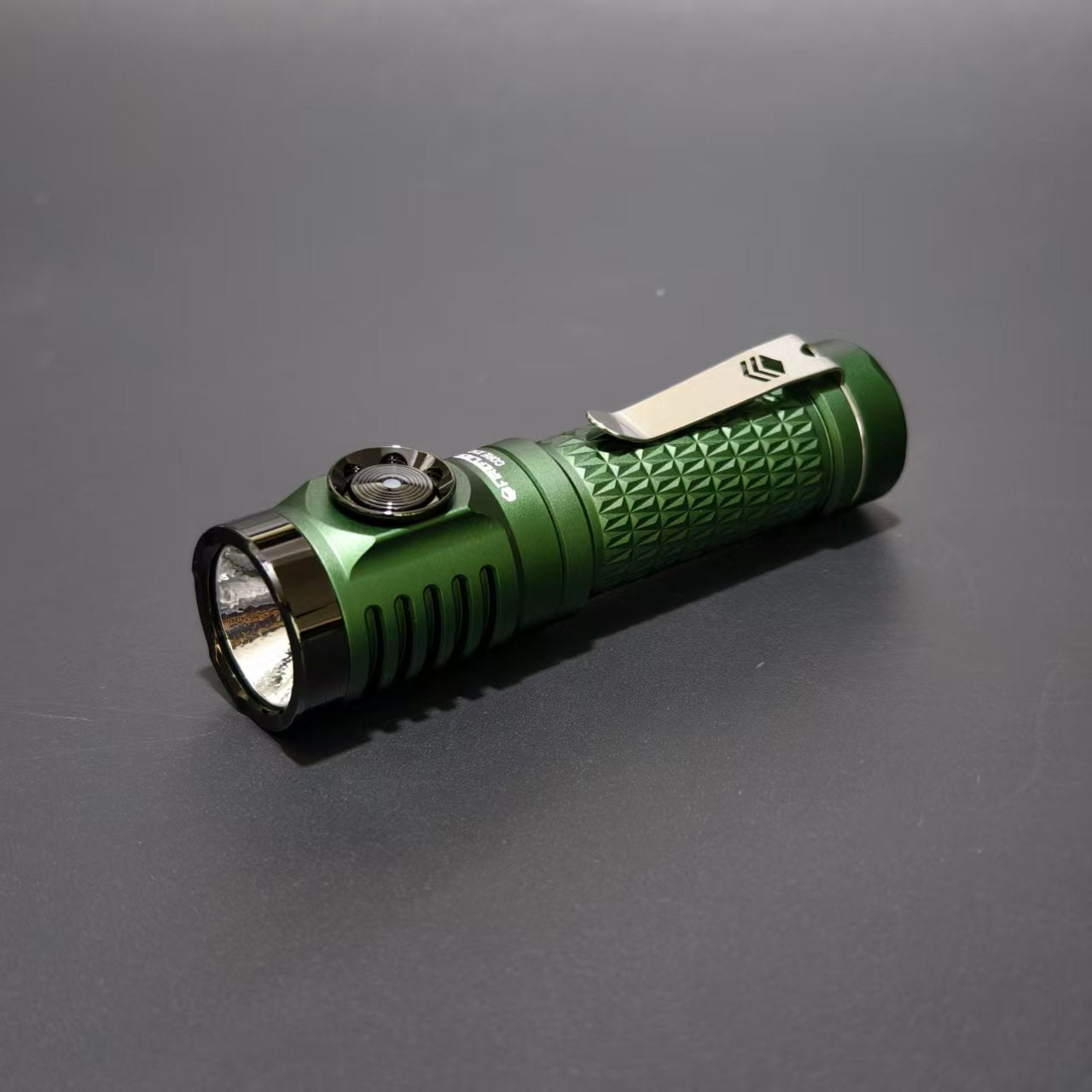 X1Q Core – Fireflies outdoor Flashlights