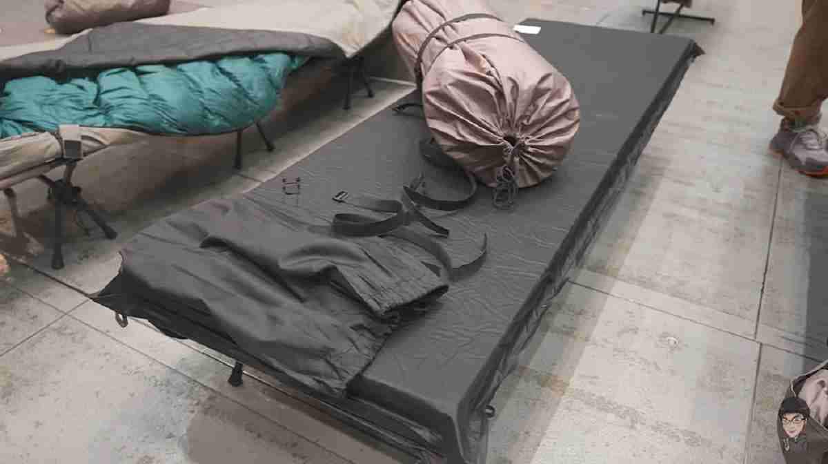 ワークマン】「汚れが落ちやすい角張10cmインフレーターマット」は逆流