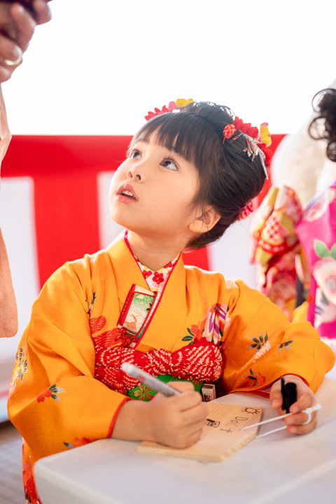 七五三7歳女の子写真・黄色着物～ロケ写真撮影 | 着物レンタルなら尼崎