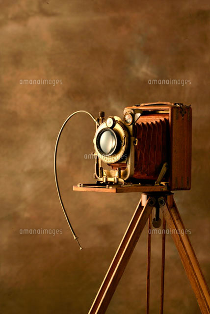 アンティークカメラ[10141000421]の写真・イラスト素材｜アマナイメージズ