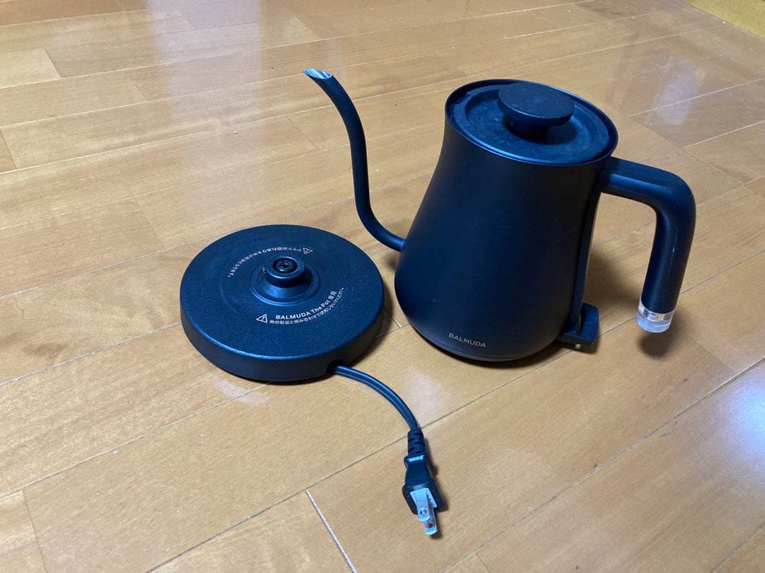 BALMUDA 電気ケトル ブラック 0.6L【美品】