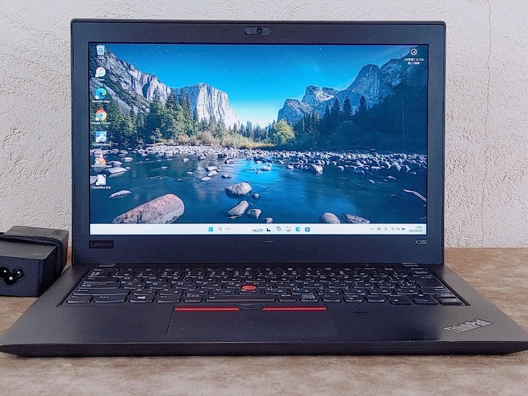 【ジャンク】ThinkPad X280 Core i7、天板ひび割れ sddefault.jpg