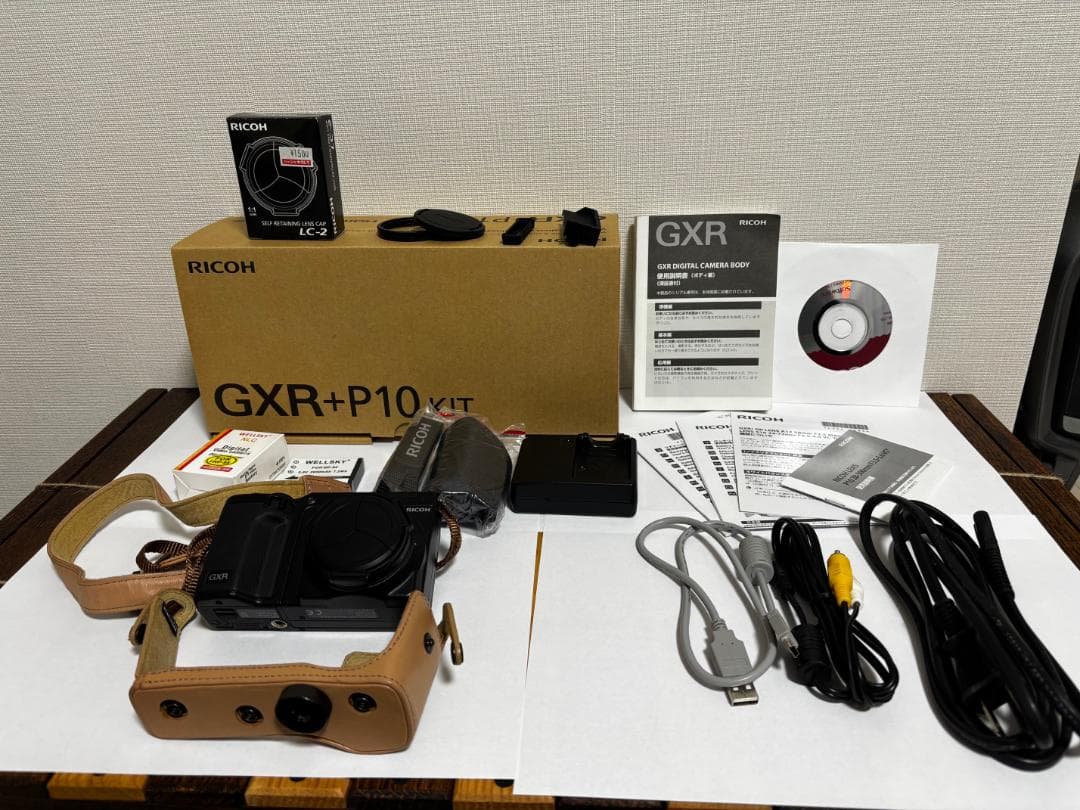 【美品・元箱付き】RICOH GXR +P10+自動開閉式レンズキャップ 楽天市場】gxr p10 レンズキャップの通販